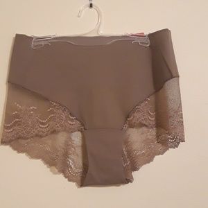 Spanx shapewear